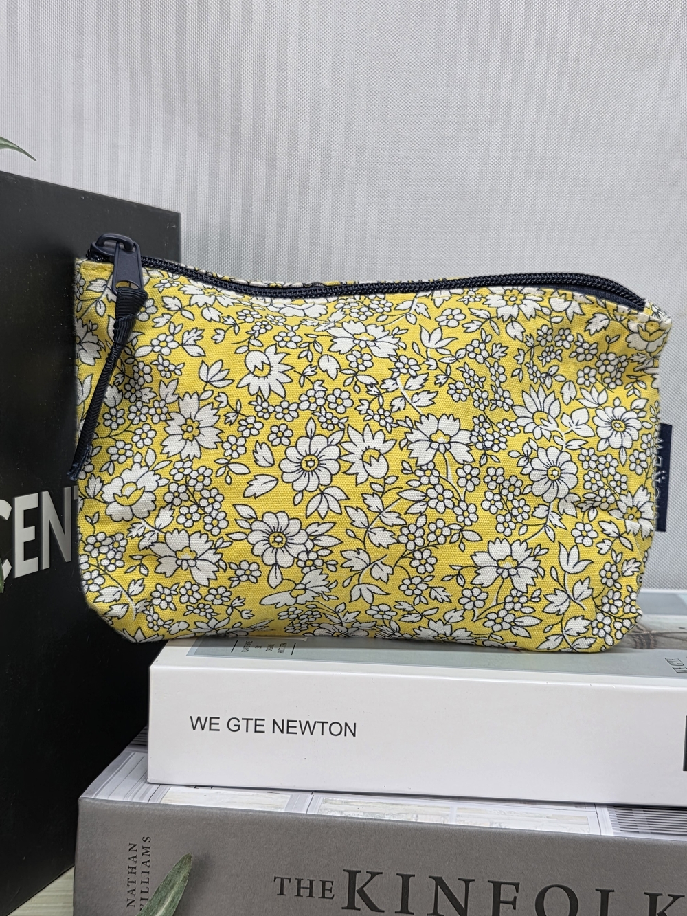 3/$15 🔴 Sale J. Crew Yellow Floral Zip Cosmetic Pouch